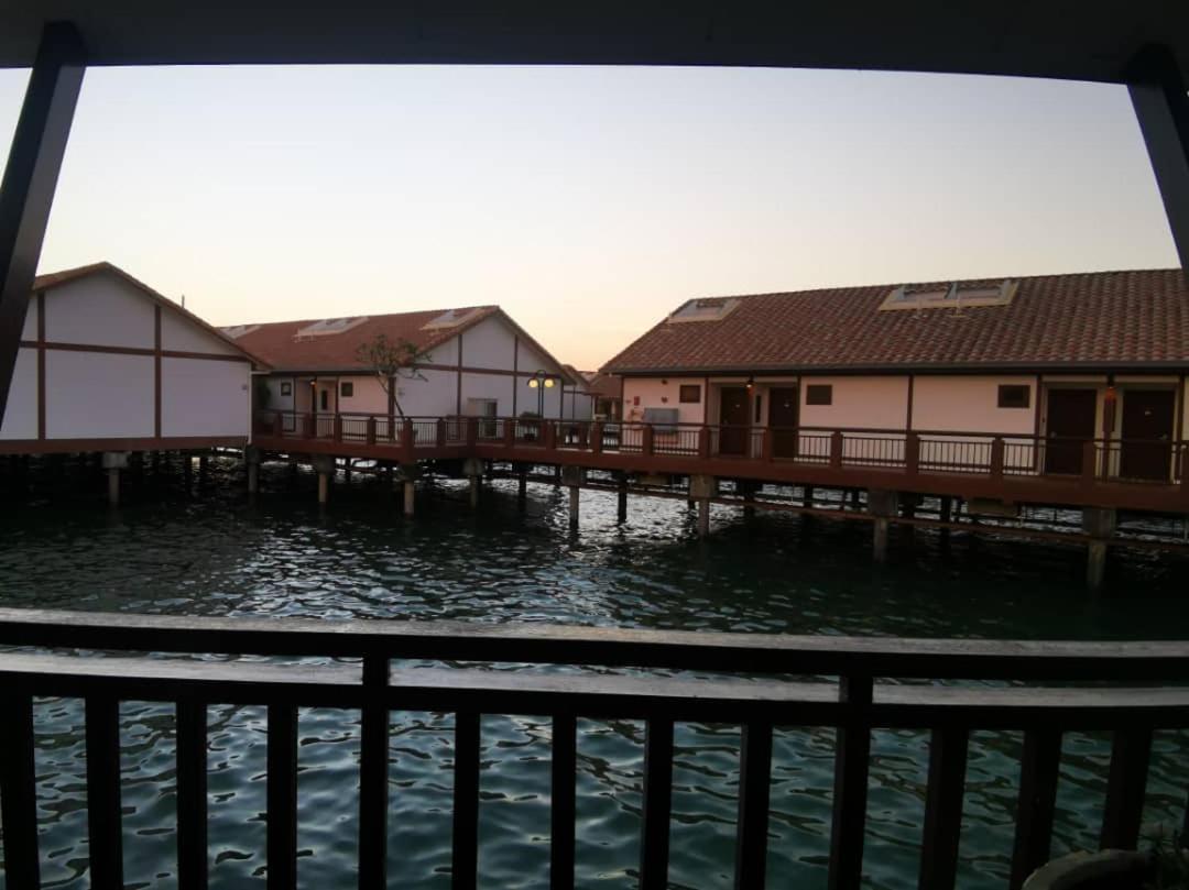 Water Chalet Port Dickson- Private ภายนอก รูปภาพ